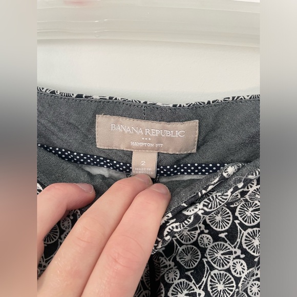Banana Republic Printed Shorts - Picture 3 of 4